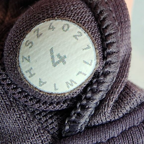 Lululemon Final Lap Tank Top Running Workout Tank Top Media Pocket Racerback 4 - Picture 8 of 8